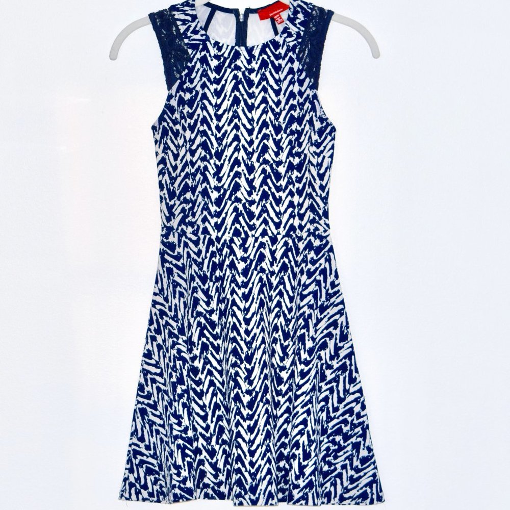 Red by Saks Fifth Avenue Navy Blue and White A-Line Sleeveless Dress - XS